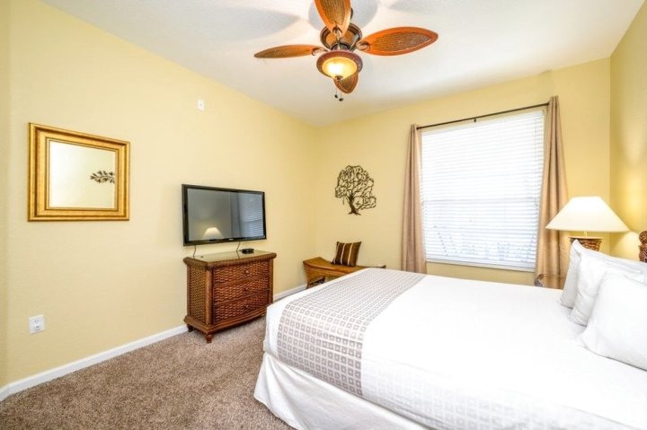 3 Bedroom Premium Lakeview [cdc Compliant] l 1011 Condo