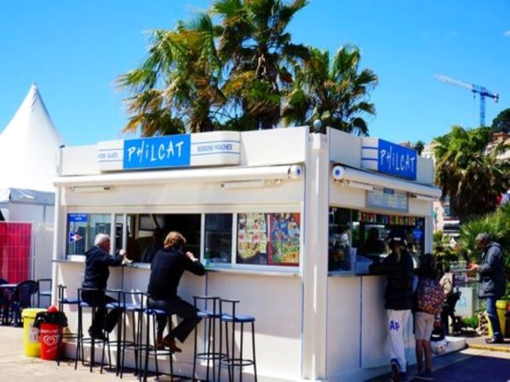戛纳放松舒适酒店-临近克罗瓦塞特|海滩|餐厅(Cannes, Relaxation and Comfort Just a Stones Throw from la Croisette, Beaches, Restaurants)