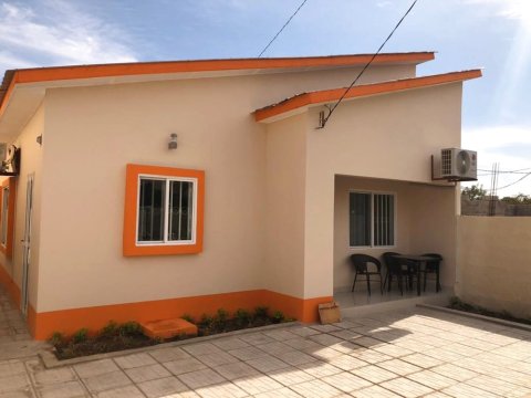 3 Bedroom House with Outdoor Terrace