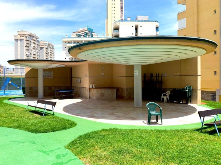 贝尼多尔姆精彩海景 1 居公寓 - 附共享游泳池和阳台(Apartment with One Bedroom in Benidorm, with Wonderful Sea View, Shared Pool, Balcony)