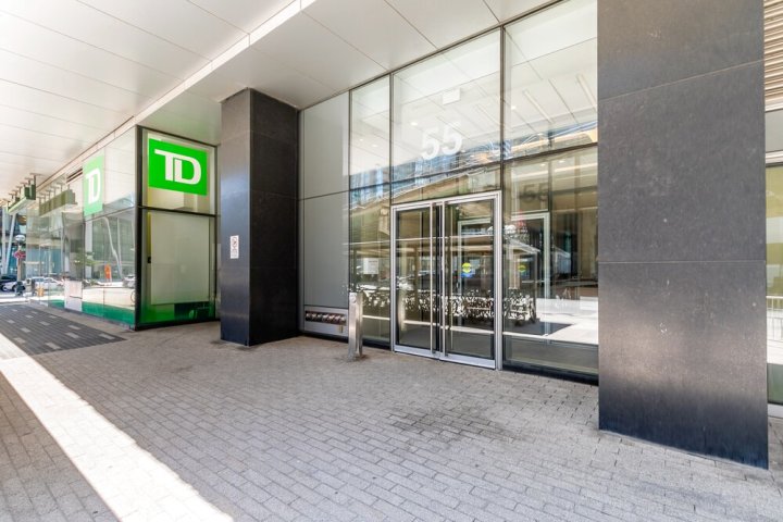 枫叶广场华美公寓式客房酒店(Gorgeous Condos in Maple Leaf Square)