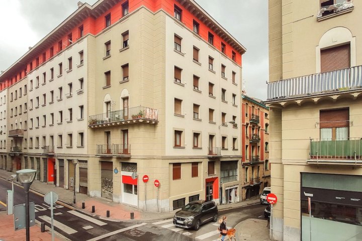 米拉索尔公寓 - 城市主人酒店(Mirasol Apartament en Bilbao la Vieja by Urban Hosts)