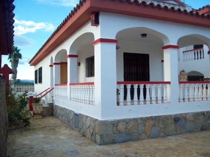 佩尼伊斯科拉 4 居之家酒店 - 附私人游泳池及专属花园(House with 4 Bedrooms in Peníscola, with Private Pool and Enclosed Garden)