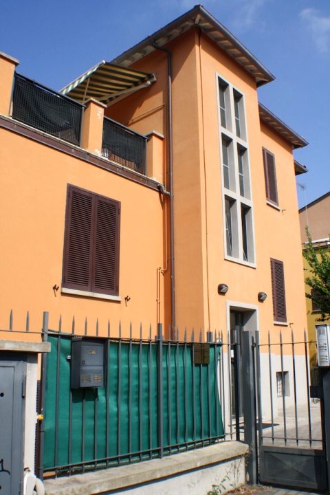 Holiday House with 2 Bedrooms in Bologna, with Terrace and Wifi