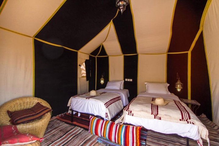 沙漠之心华丽露营酒店(Desert Heart Luxury Camp)