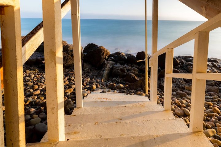 石点 - 阿凡特住宿酒店 | 海滩旁别墅 - 附海景/私人海滩(Rockpoint by Avantstay Beachfront Home w/ Ocean Views & Private Beach Access)