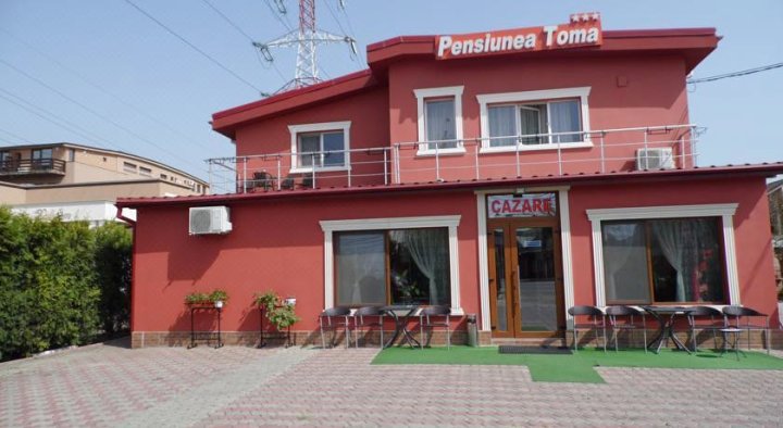 托马膳食公寓酒店(Pensiunea Toma)