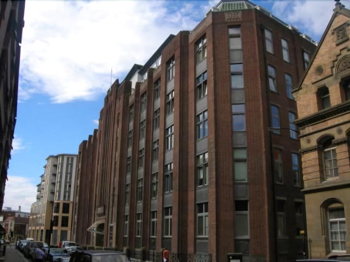 Newcastle Penthouse - Sleeps 8 - City Centre - Free Parking - City Views