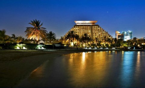 喜来登超豪华度假会议酒店(Sheraton Grand Doha Resort & Convention Hotel)