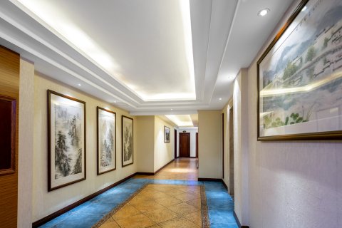 康定雪立方假日酒店