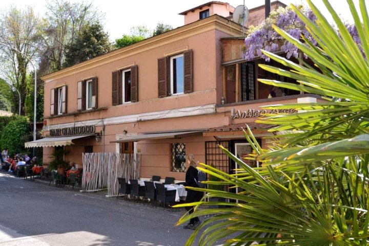 贾尼科洛露台公寓(Gianicolo Terrace)