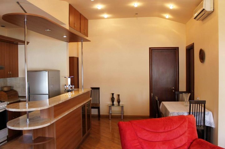 2 Bedroom Apartment on Chaikovski Street