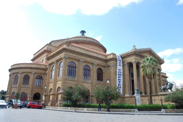 La Finestra Sul Mercato in Centro a Palermo