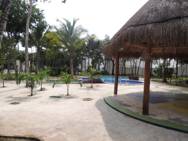 La Casa del Mexicano Terraza y Jardin Exoticos 12 Min del Playa Esmeralda