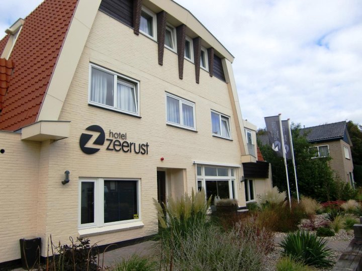 济勒斯特特塞尔酒店(Hotel Zeerust Texel)