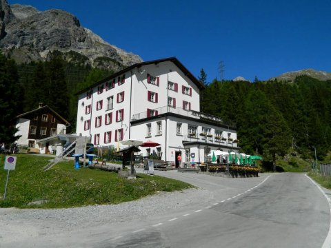 普雷达库尔姆酒店(Hotel Preda Kulm)