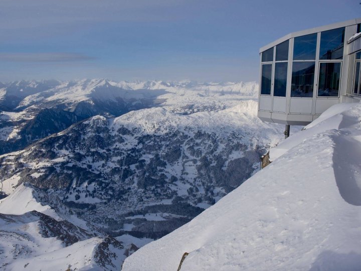 Schweizerhof Ferienwohnungen Lenzerheide 5