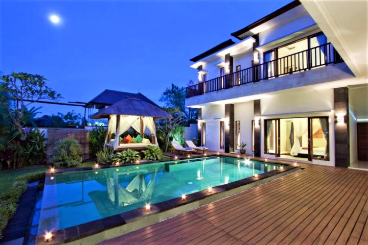 巴厘岛莫阳别墅(Villa Moyang Bali)