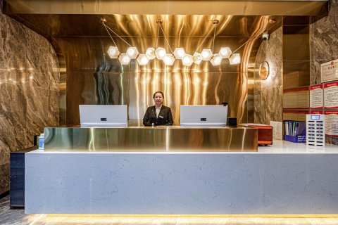 灰鲸智能酒店(临汾平阳广场店)