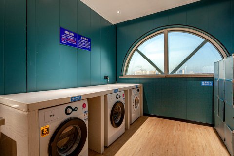 灰鲸智能酒店(临汾平阳广场店)