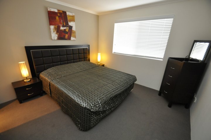 北赖德两卧室公寓（37CULL）(North Ryde Self Contained 2 Bed Apartment (37Cull))