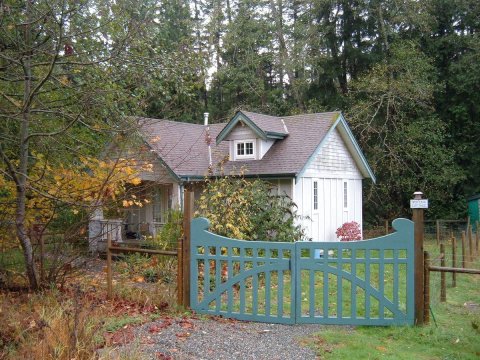 Wisteria Honeymoon Cottage