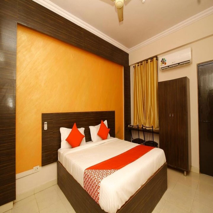Hotel Nav Bharat