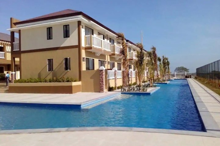 阿奎米诺住宅度假村(Aqua Mira Resort)