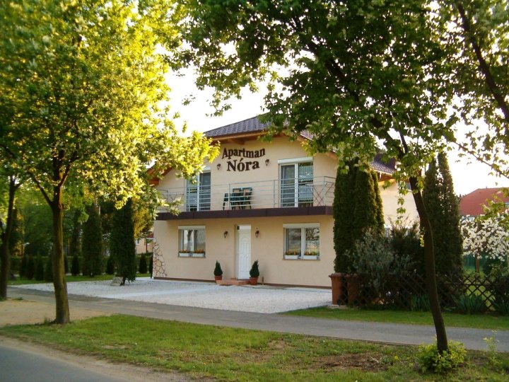 Apartman Nóra