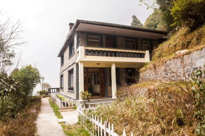 大吉岭德尔杜鹃花异国情调度假村(Rhododendron Dell Exoctic Resort - Darjeeling)