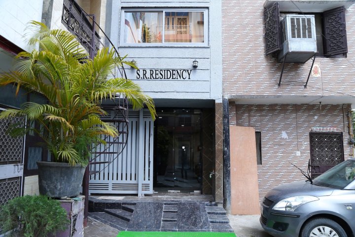 Hotel SR Residency