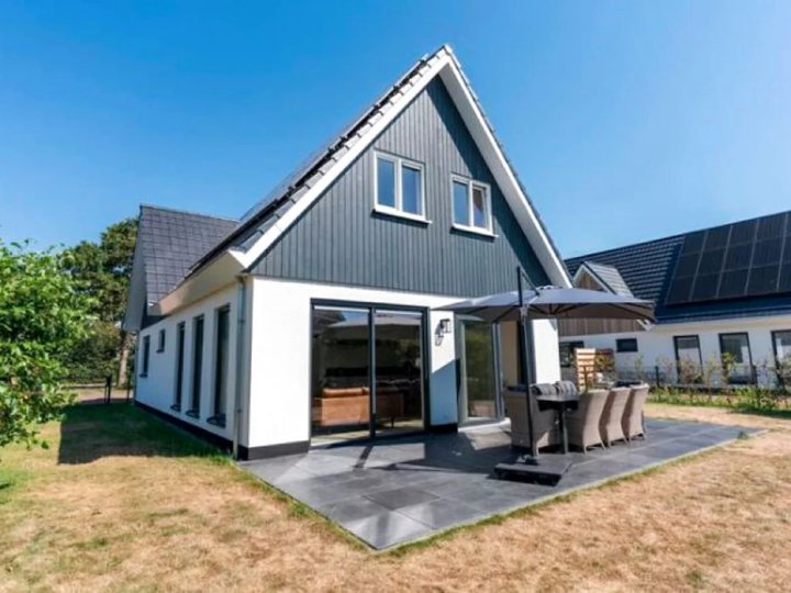 Pleasing Holiday Home in de Koog Texel with Fenced Garden