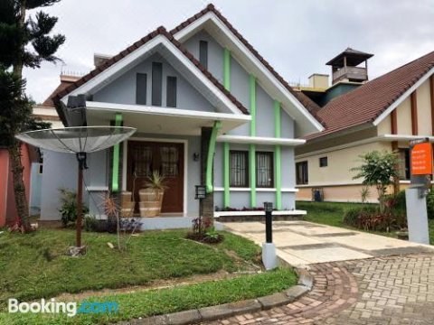 Eton Asia Kota Bunga Villas