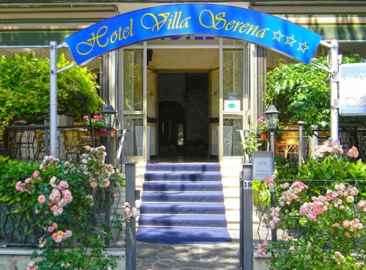 Hotel Villa Serena