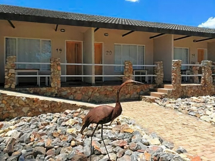 艾托托威旅馆(Etotongwe Lodge)