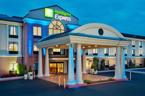 智选假日套房酒店- 夸克敦(Holiday Inn Express and Suites - Quakertown, an IHG Hotel)