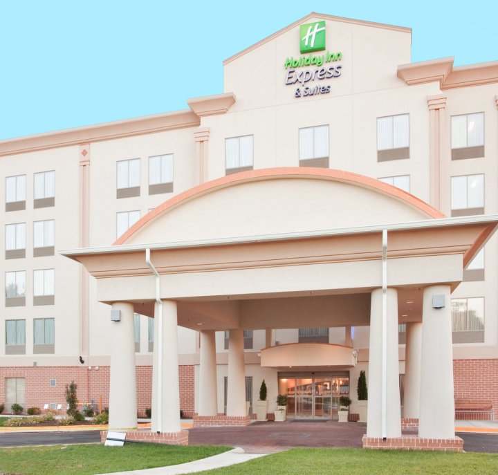 弗雷德里克斯堡智选假日套房酒店(Holiday Inn Express Hotel & Suites Fredericksburg, an IHG Hotel)