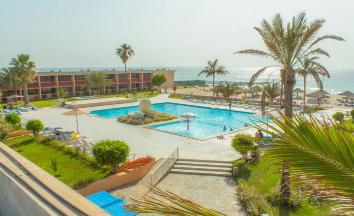 莎拉罗劳沙滩度假酒店(Lou'Lou'a Beach Resort Sharjah)