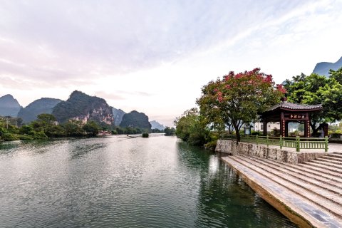 花筑·贡后巷8号院(桂林两江四湖象鼻山店)