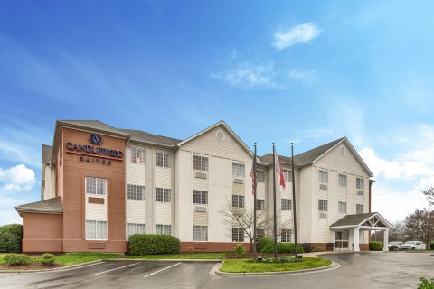 夏洛特阿罗伍德梅斯特套房酒店(Candlewood Suites - Charlotte - Arrowood, an IHG Hotel)