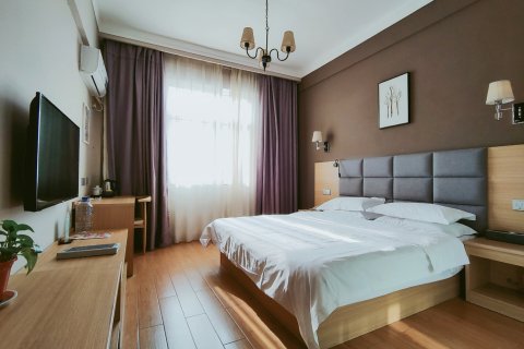 中牟唯美假日酒店