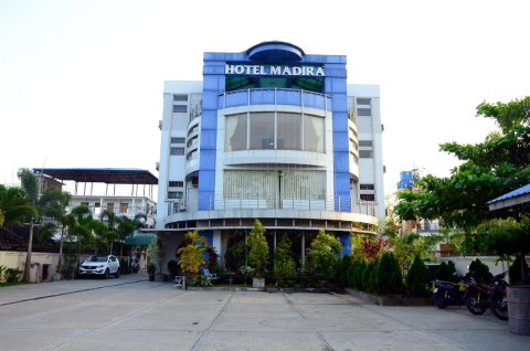 马迪拉酒店(Hotel Madira)