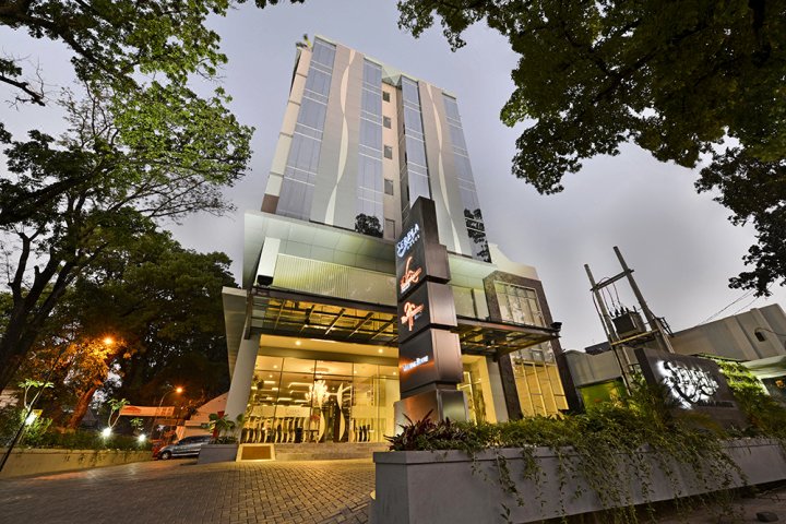 瑟若拉茨汉派拉丝酒店(Serela Cihampelas by Kagum Hotels)