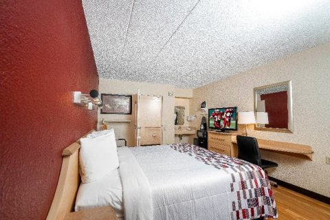 克利夫兰红屋顶客栈 - 韦斯特莱克(Red Roof Inn Cleveland - Westlake)