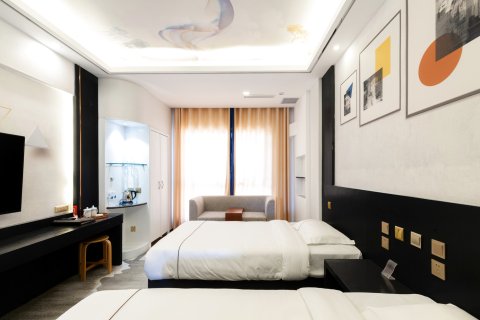 石屏云梯酒店(西山路西门农贸市场店)