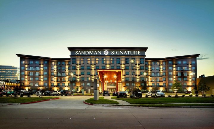 桑德曼签章普莱诺弗里斯科酒店(Sandman Signature Plano-Frisco Hotel)