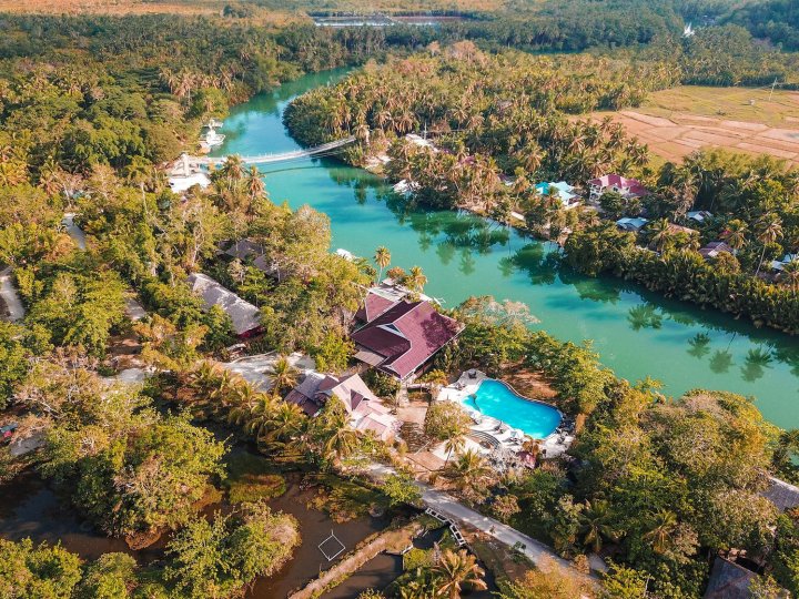 罗博河度假村(Loboc River Resort)