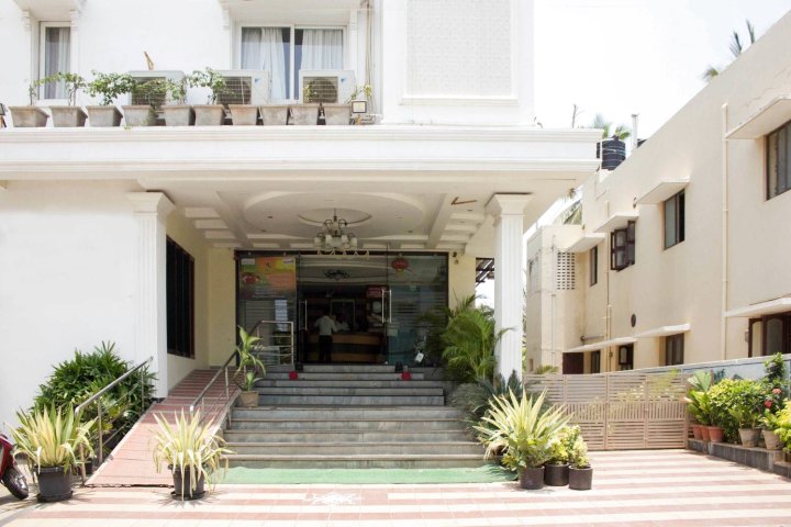 克里希纳艾比酒店(Hotel Abi Krishna)