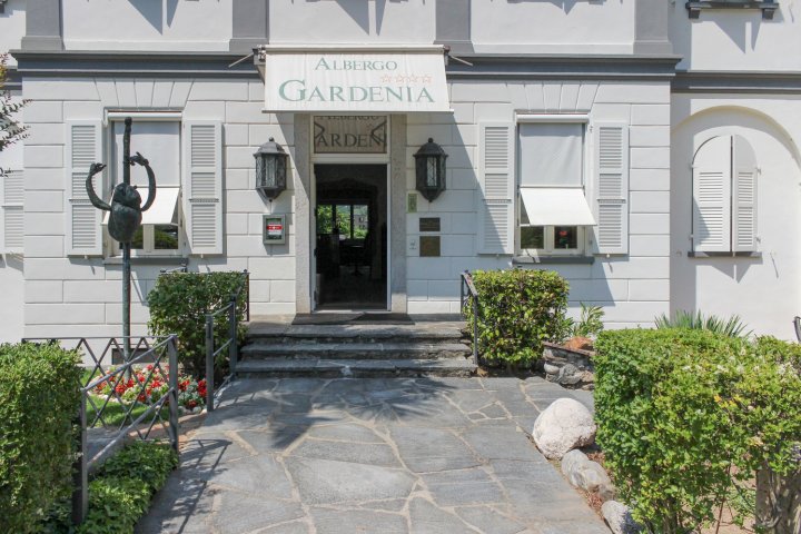 盖德尼亚酒店(Villa Garni Gardenia)