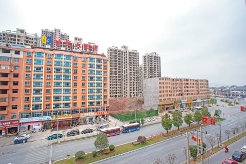 瑞金市象湖镇金都大道瑞景大酒店
